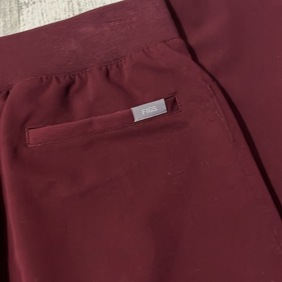 Figs Maroon Scrub Pants Size Small - Picture 5 of 10